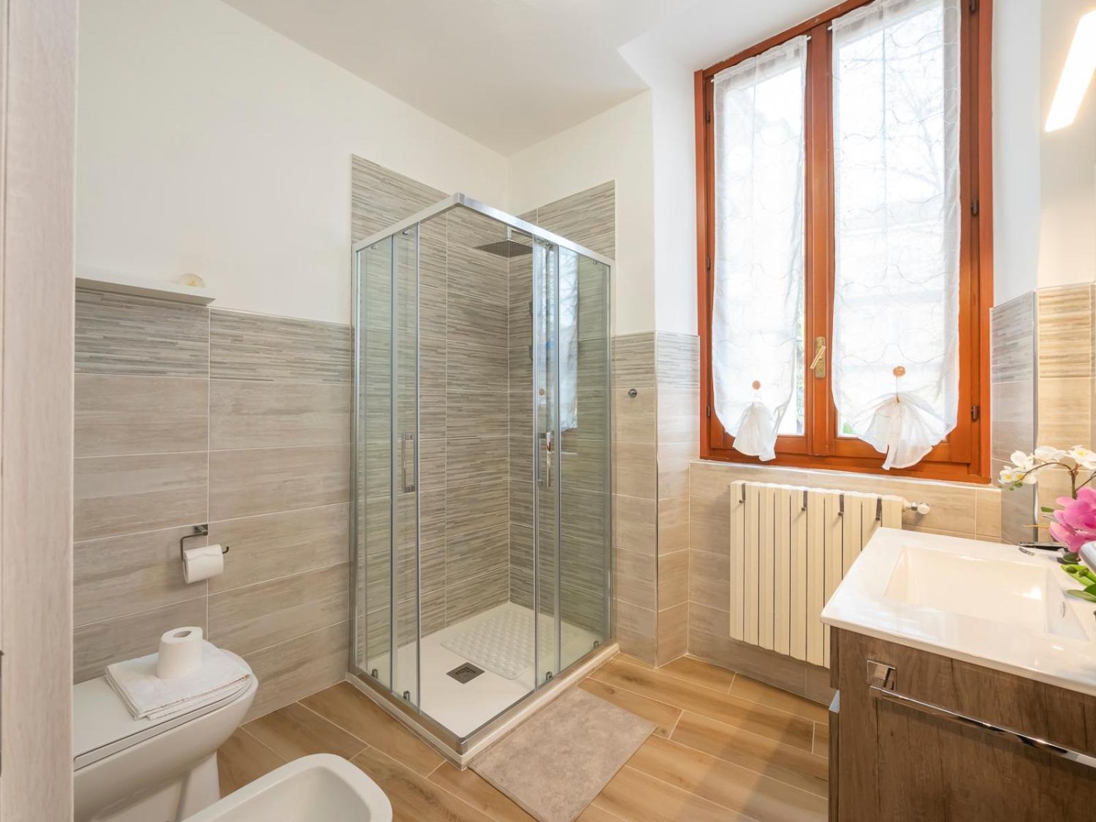 B&B La Ringhiera - Meda 43 米兰 外观 照片